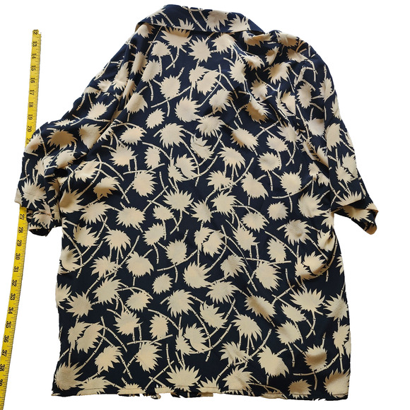 Ciaosport 100% Silk Printed Short-Sleeve Blouse Size 12 Button-Up Beige Floral - Picture 2 of 9